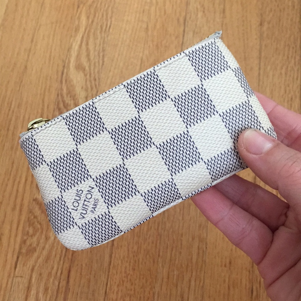 LV key holder